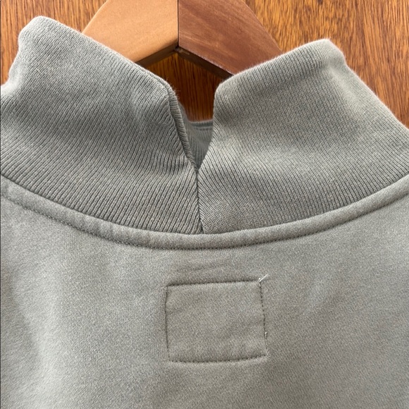 A&F Green High Neck Sweatshirt - Picture 3 of 5